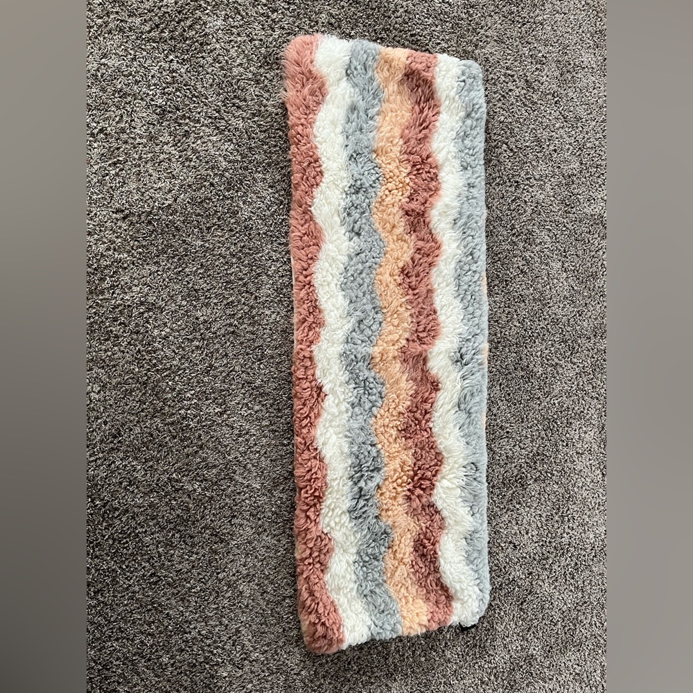 Ugg body pillowcase